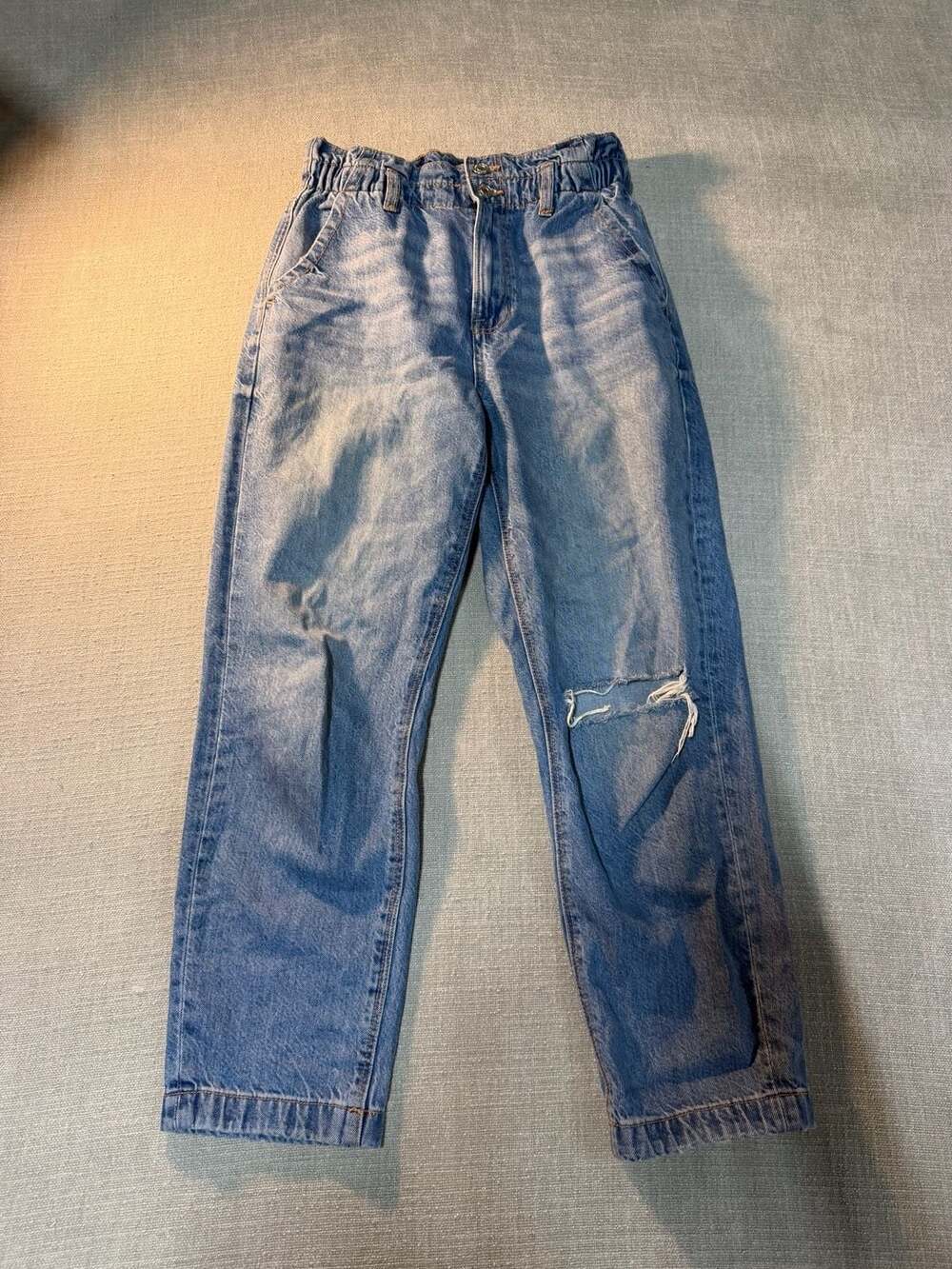 American Eagle High Rise Mom Jean with Distressed Knee and Paperbag Waist